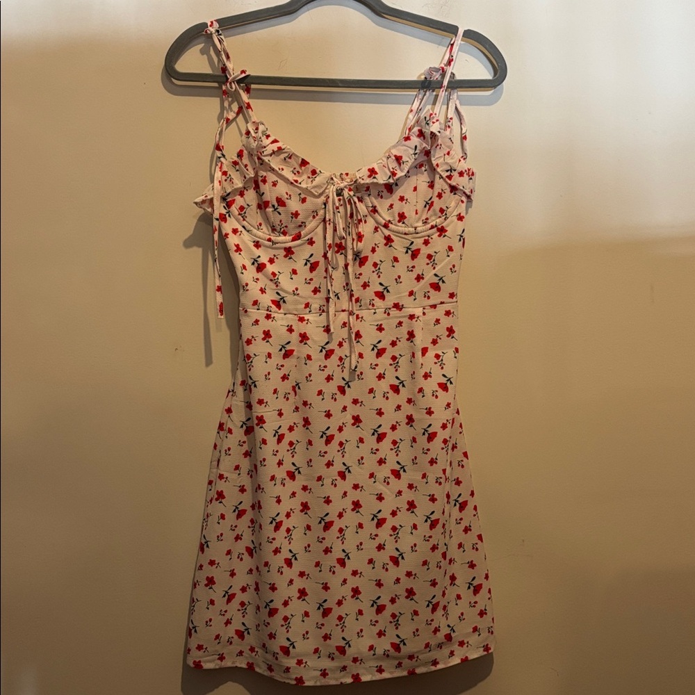 Princess Polly Allen Mini Floral Dress size small / 6 - Picture 2 of 10